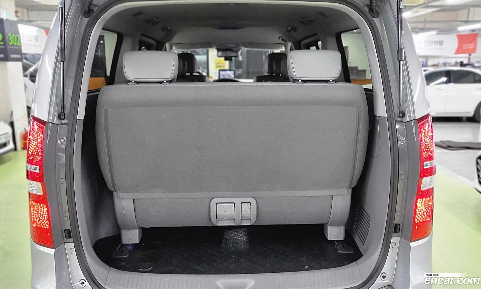 The New Grand Starex Wagon 12 -Seater Smart - фотография 19672063