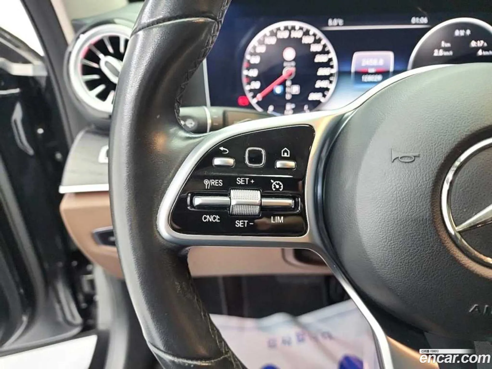 E-Class W213 E300 4Matic Avant - фотография 11188576