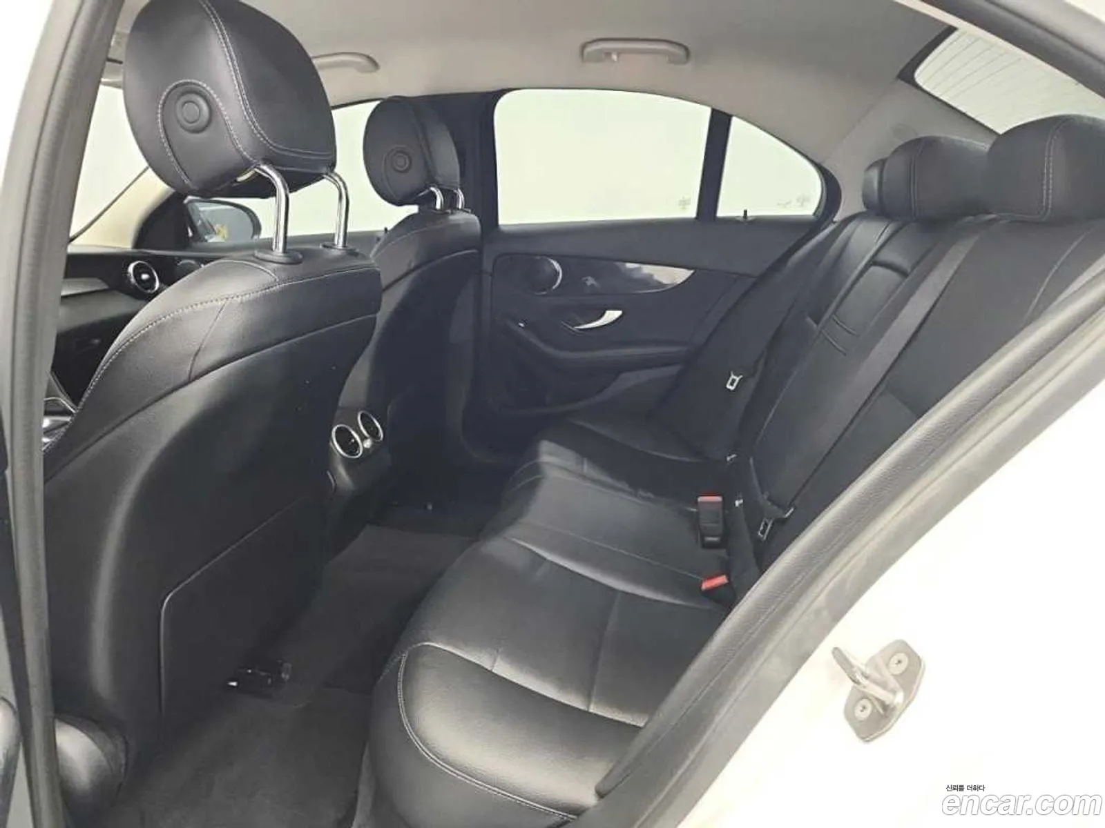 C-Class W205 C200 - фотография 11205736