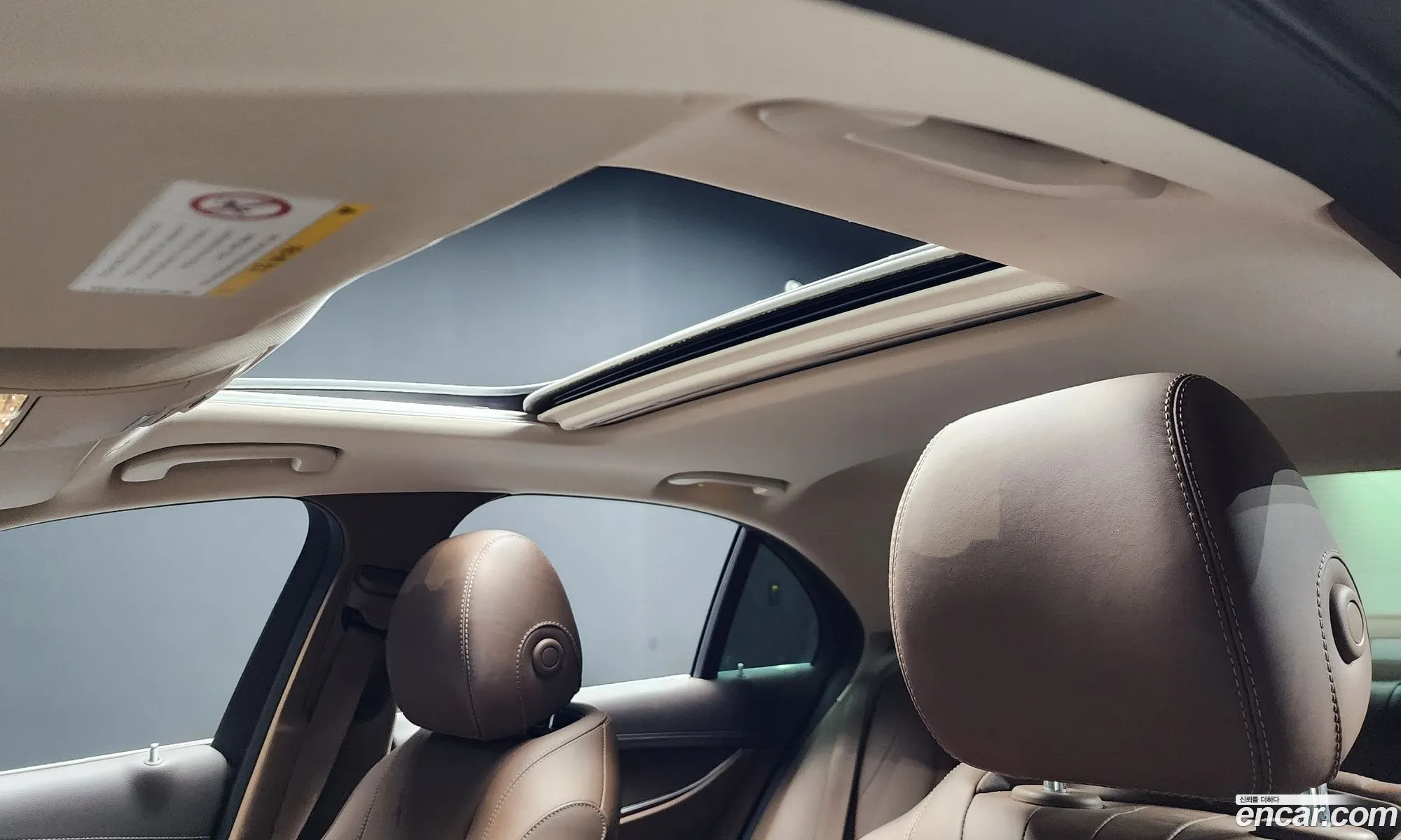 E-Class W213 E220D Exclusive - фотография 10999983