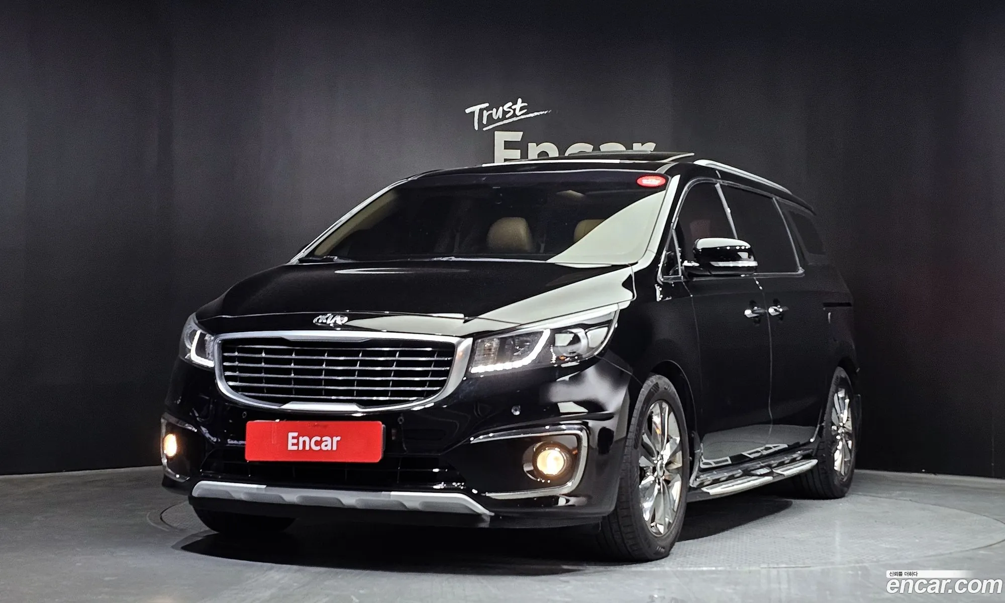 All -New Carnival 7 -Seater Limousine President - фотография 11790208
