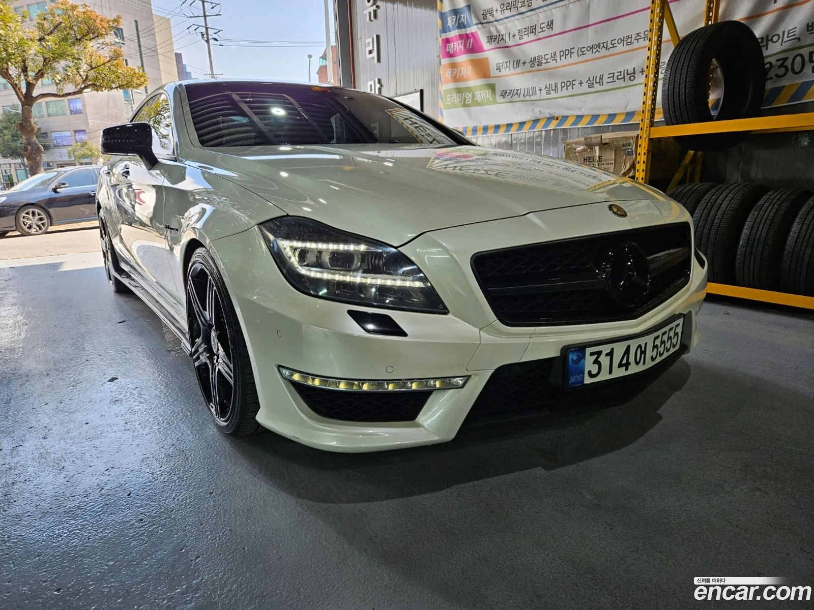 Cls-Class W218 Cls63 Amg - фотография 11007902