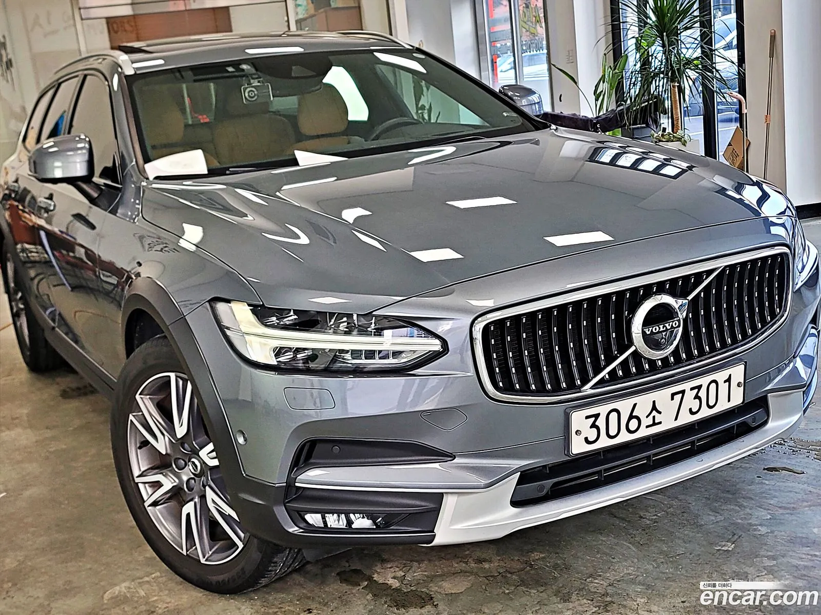 V90 Cross Country T5 Pro Awd - фотография 3616123